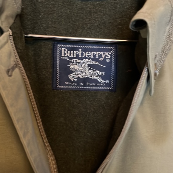 Vintage Burberry Jacket - Picture 3 of 11